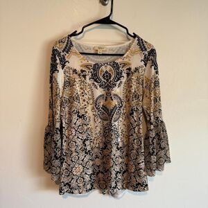NWOT Style and Co White and black paisley bell sleeve top size small